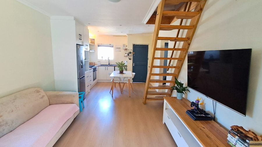 3 Bedroom Property for Sale in De Oude Spruit Western Cape